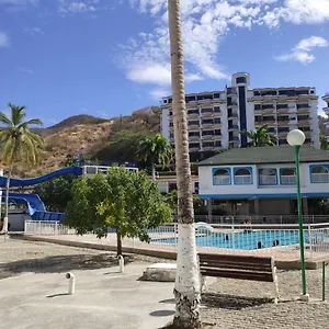 La Mansión Apto En El Rodadero Al Lado De Centro Comercial Arrecife Apartamento